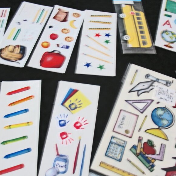 Scrapbooking Lot School, Computer, School bus, Schoolhouse, Math, Science, Art. - Picture 3 of 5